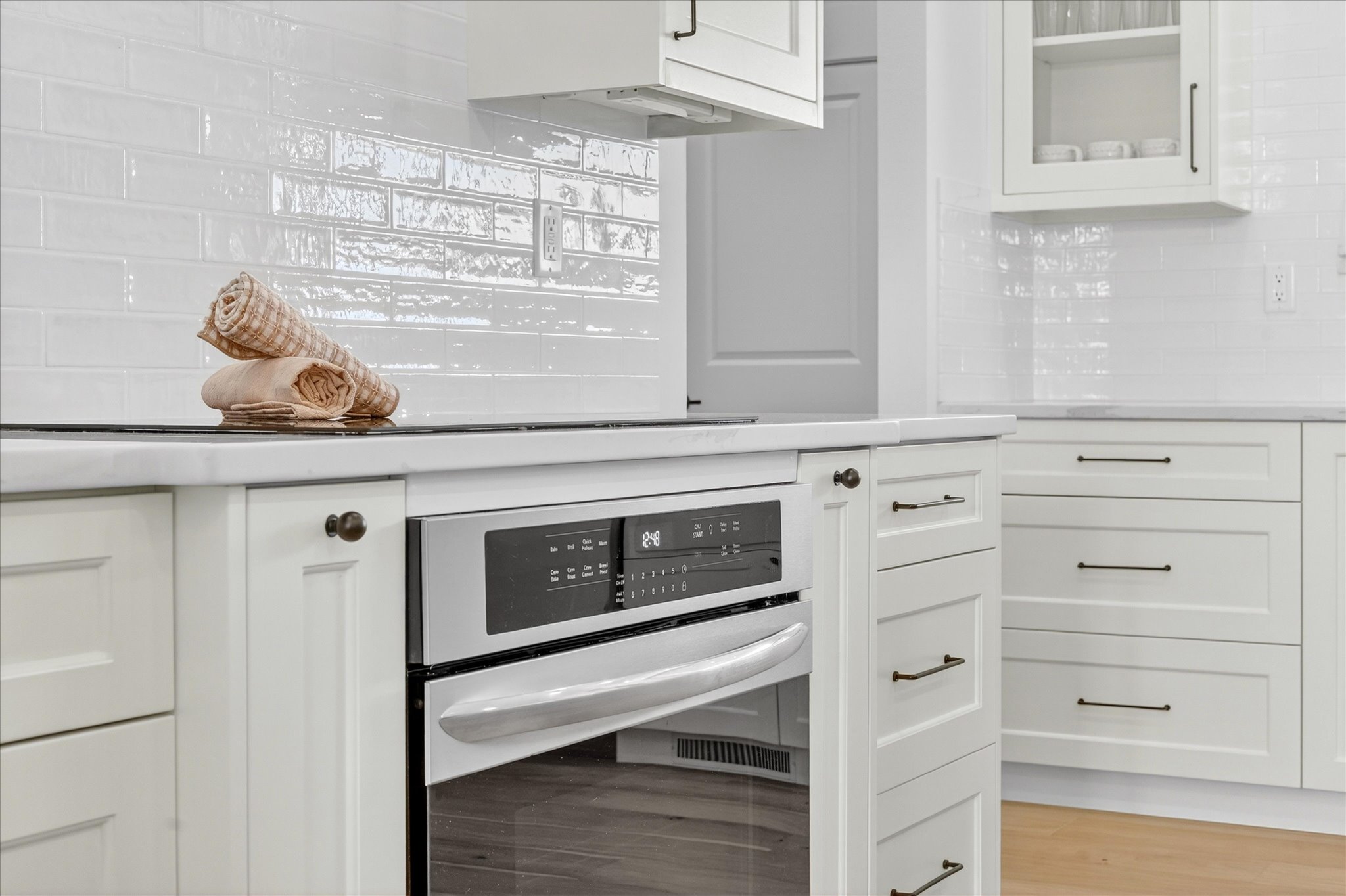 Bespoke kitchen cabinet design